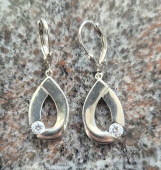 Dámske strieborné náušnice