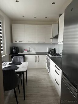 Na predaj 3 izbový byt v meste Tornaľa