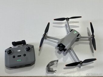 dron DJI mini 3