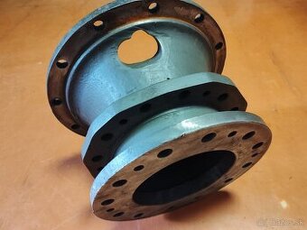 Púzdro zadnej nápravy Zetor