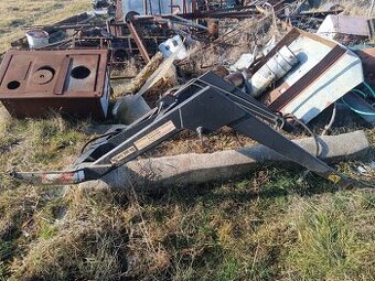 Čelný nakladač na malotraktor alebo zetor