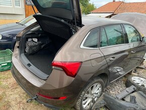 rozpredam na diely  interier skoda scala 1,5tsi