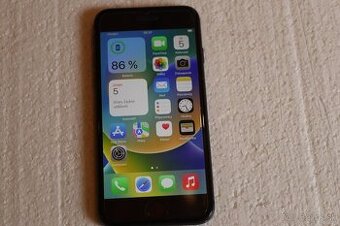 Iphone 8.  64gb.      120€