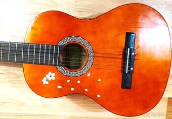 PEKNÁ AKUSTICKÁ GITARA z lipového dreva  medová+ZDARMA BRNKÁ