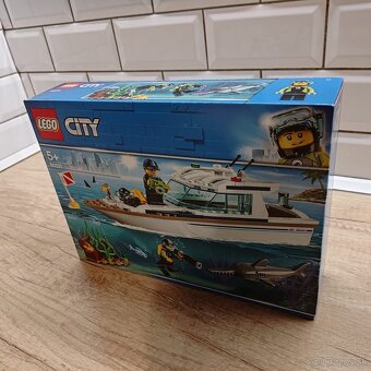 Lego 60221 nove