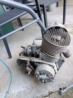 Motor ČZ 175 Rikša