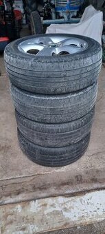 Predám letné pneu 195/55 r 15. Originál ALU disky škoda.