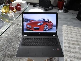 15.6" Lenovo 5/Core I5/ 8GB RAM/ 256GB SSD/ 2xGrafika...