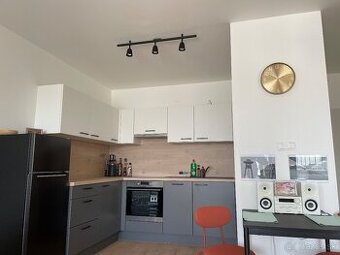 Nový kompletne zariadený 1,5-izb. byt s parkovaním