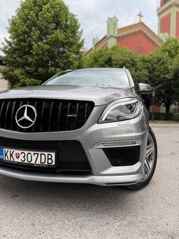 Mercedes ML 63 AMG V8 Biturbo • 386 kW/525 koní • TOP STAV •