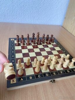 Kvalitná hracia súprava dámy, šachu a backgammonu