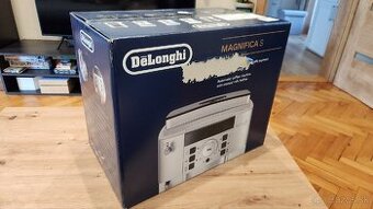 Uplne novy Espresso De'Longhi ECAM Magnifica S 22.115.B