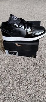 nike air jordan 1 low se