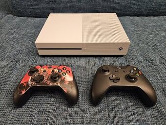 Xbox One S + 2x ovládač