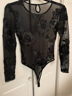 Cipkovana bluzka-body