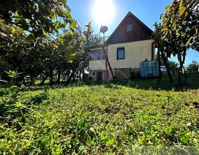 Viničný domček s vinohradom nad malebnou dedinkou Michal