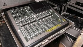 Digitální mix Behringer X32 Compact - 1