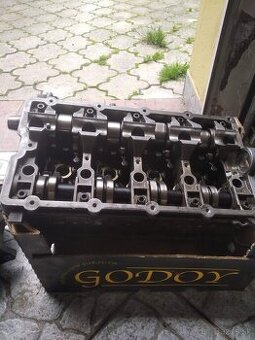 hlava motora + vačky 2.0TDI BKP zrovnana