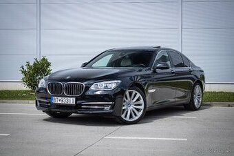 BMW 730d LCI xDrive, Soft-close, Webasto, Nové rozvody