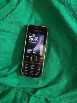 Nokia 2700 classic hnedá plne funkčná pridávam nabíjačku bez