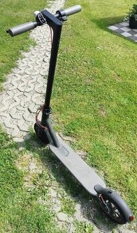 Xiaomi Mi M365 elektrická kolobežka