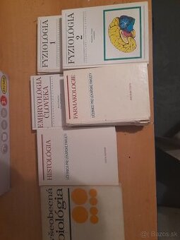 Posuniem staršie knihy z LF.