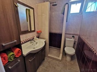 Na predaj rodinný dom vo Veľkých Kosihách, 600 m od Dunaja