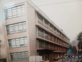 Exkluzívne na prenájom skladovacie priestory 1600m2 v Trenčí