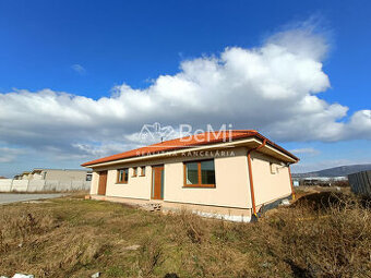 021-12-PAMA 4 izbová novostavba s 2garážou-Lužianky RED OAK