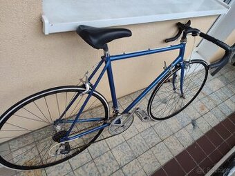 predam cestny bicykel