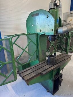 Hydraulický lis CDC 30