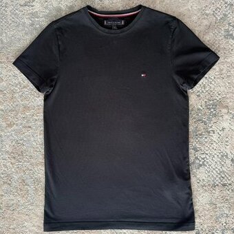 K. TRIČKO | TOMMY H. | ČIERNE | S