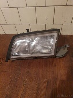 Predne svetla Mercedes c w 202