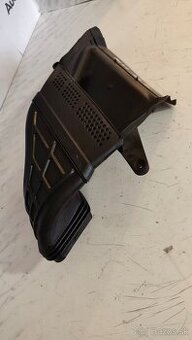 Privod vzduchu Audi A4 B8 2.0 tdi