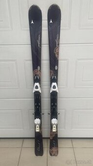 Štýlové lyže Atomic 150 cm.