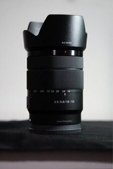 Sony E 18-135mm F 3.5-5.6 - 1