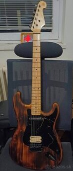 Elektricka gitara plne funkcna