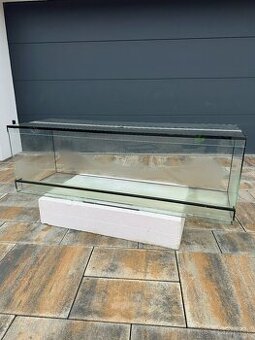 Terárium pre suchozemskú korytnačku