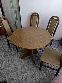 Stôl do kuchyne okrúhly (bez stoličiek)