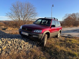 Toyota RAV4 4x4 NOVÁ STK, EK