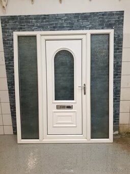 Plastove dvere č. 297. 180x206cm P