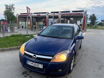 Predam opel astra combi H 1.7 cdti