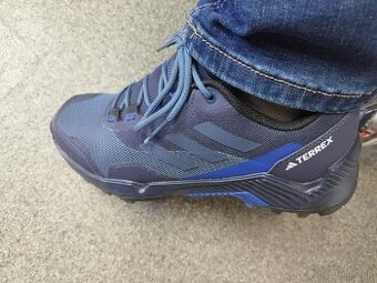 Adidas Terrex tenisky 41,5