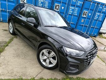 Audi Q5 35TDi+HEV 1/2023 75t.km S-line 1.majitel