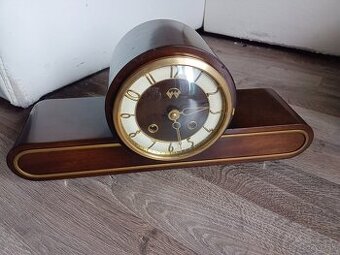 Weimar Hodiny krbové stolní Německo