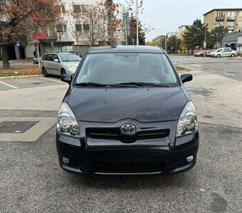 Toyota Corolla Verso 2.2D 7-miestne vozidlo