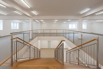 Na predaj reprezentatívna budova v centre mesta Trebišov