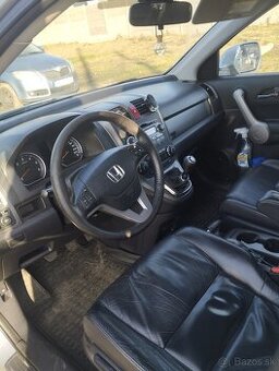 Predám auto Honda CRV vo veľmi dobrom stave