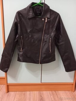 Dievcenská kozenková bunda