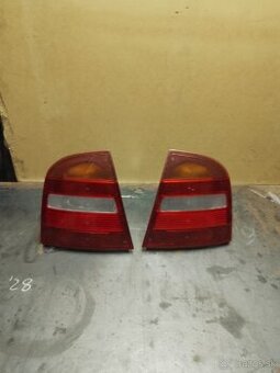 oktavia zadne svetla